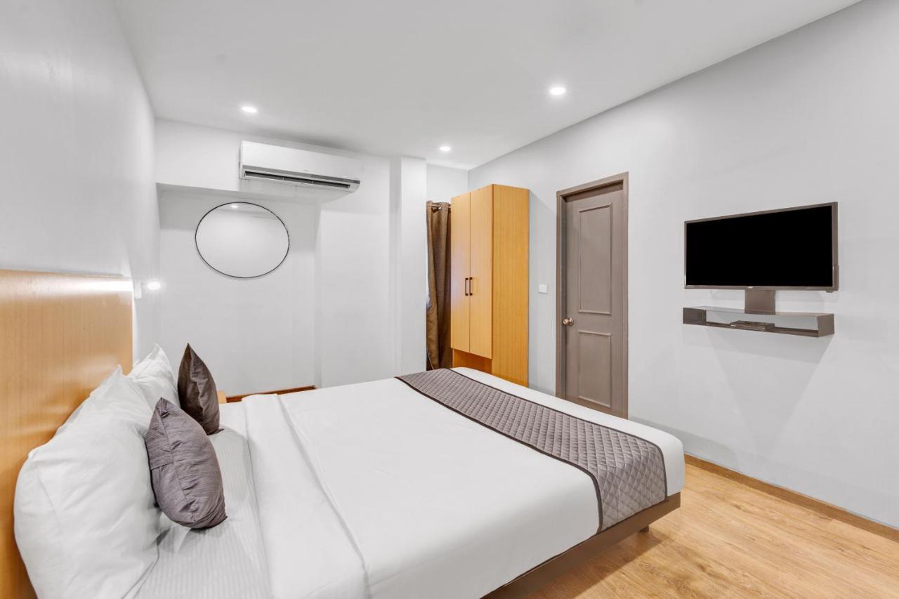 Upar Hotels Uthandi, Ecr Csennai Kültér fotó