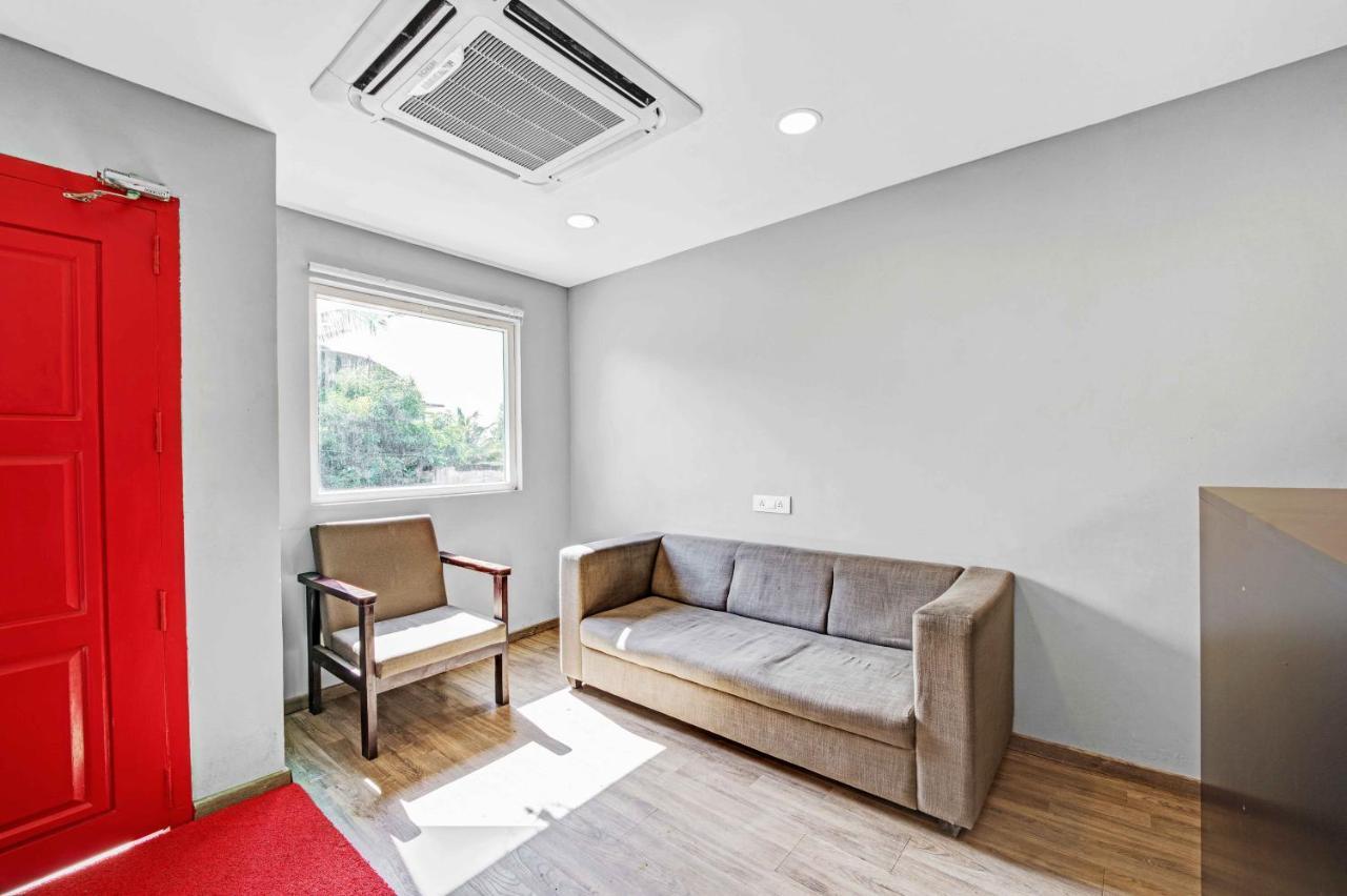 Upar Hotels Uthandi, Ecr Csennai Kültér fotó